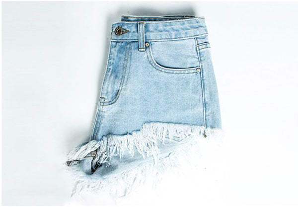 Fave Fray Hem Denim Shorts - Light Blue Wash